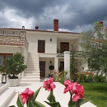 Haus Silvia Apartment Rovinj Bagian luar foto
