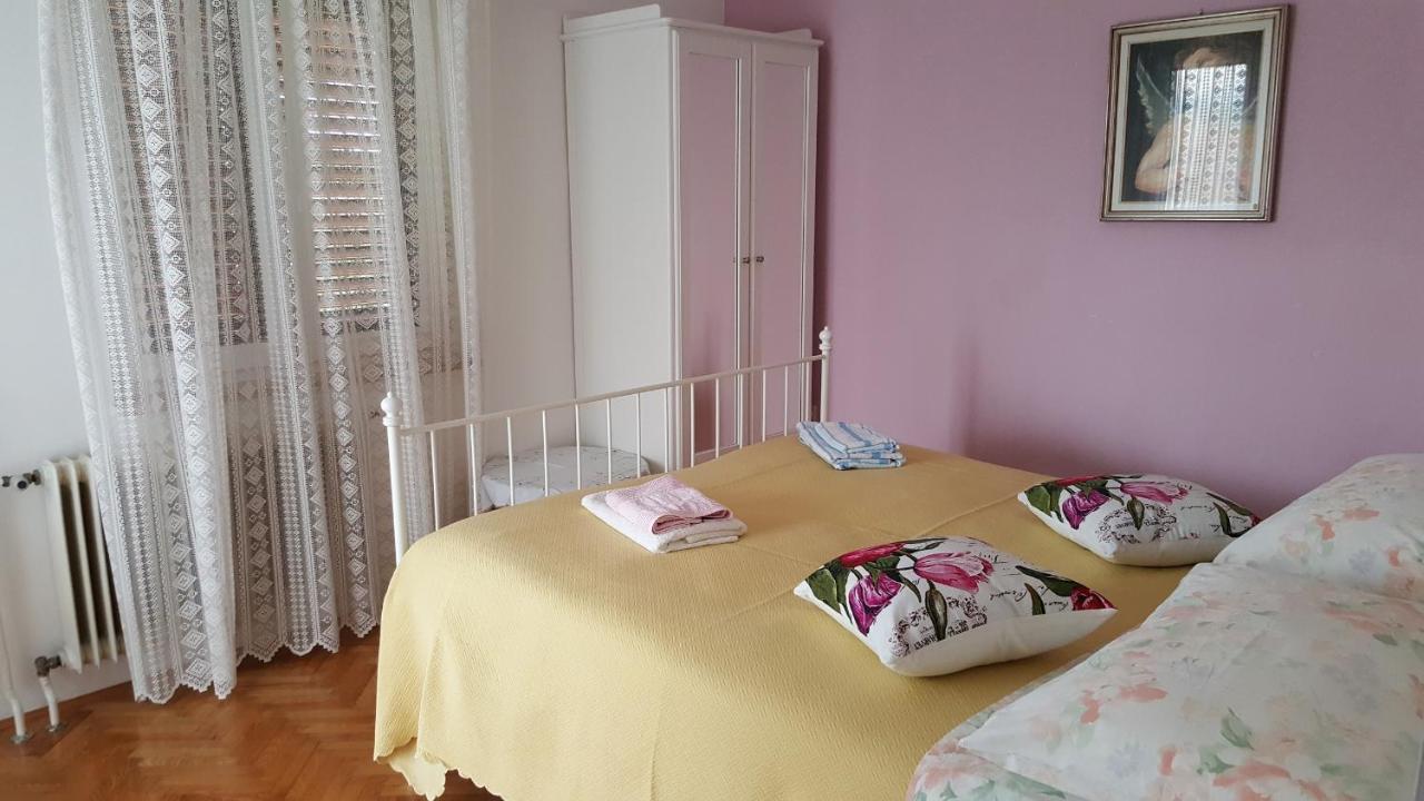 Haus Silvia Apartment Rovinj Bagian luar foto