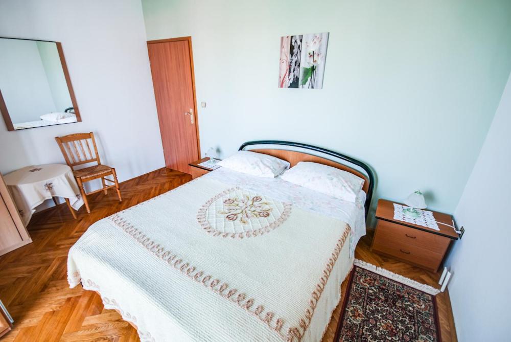 Haus Silvia Apartment Rovinj Bagian luar foto
