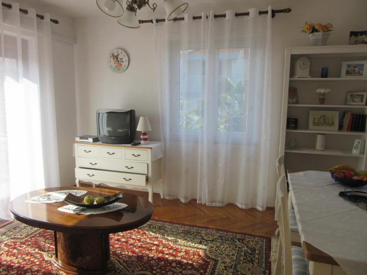 Haus Silvia Apartment Rovinj Bagian luar foto