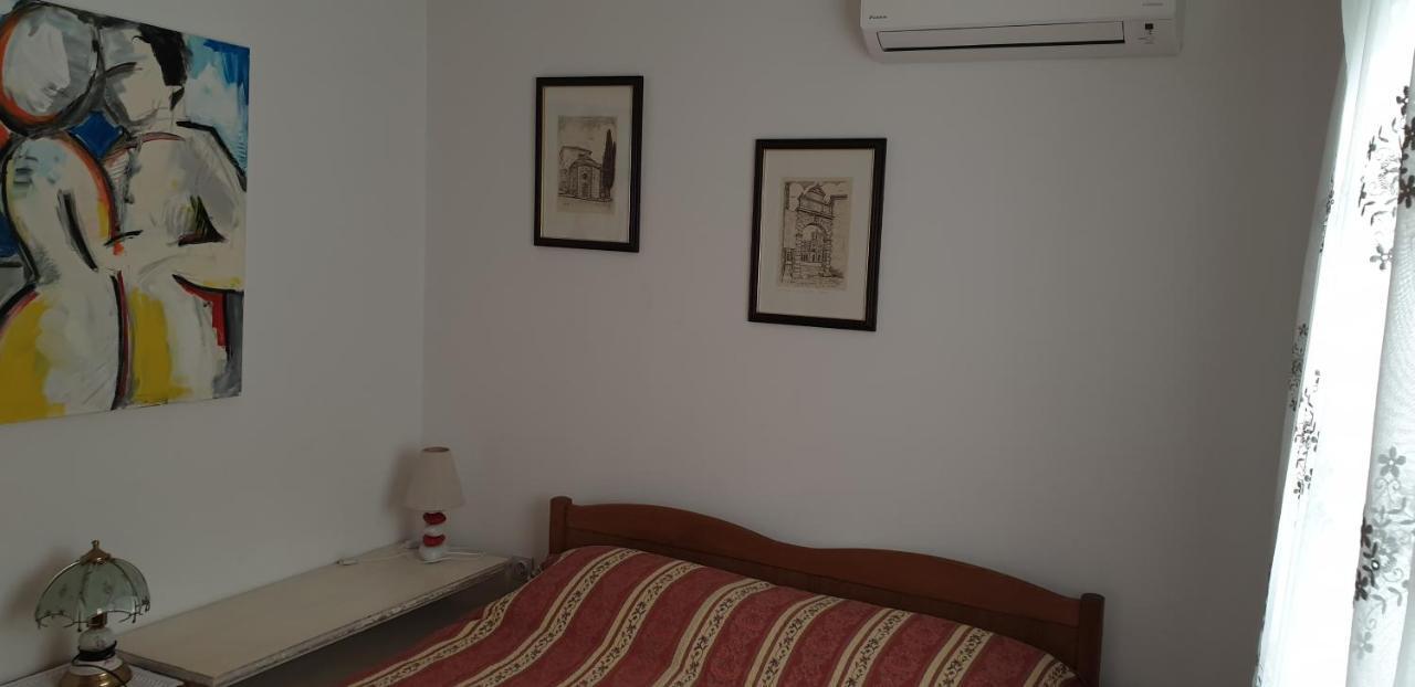Haus Silvia Apartment Rovinj Bagian luar foto